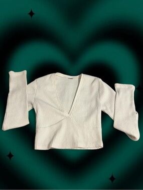 wild fable Cream Ribbed V-Neck Crop Top
